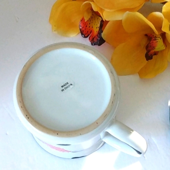 THE MAD ITALIAN RED WHITE COFFEE CUP MUG SIZE 12 OUNCES - Picture 5 of 7